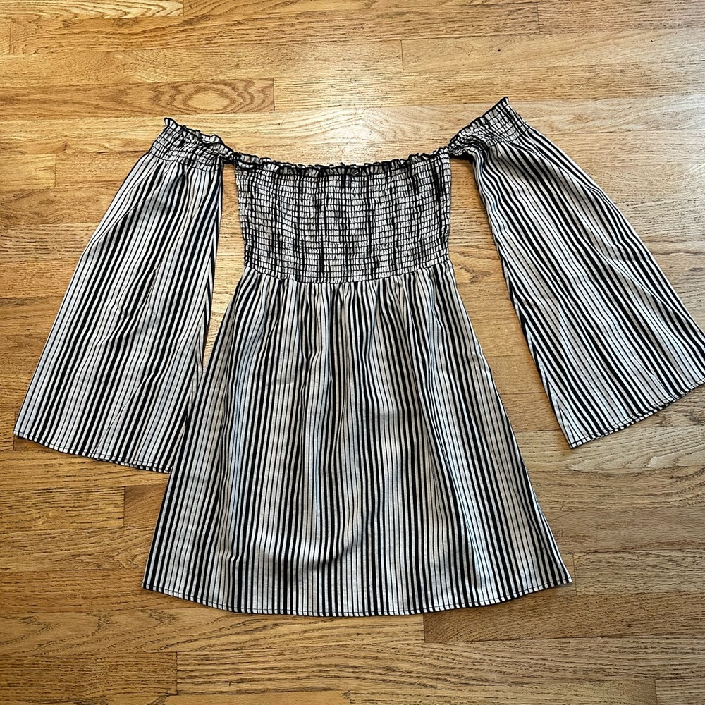 Show Me Your MuMu Smocked Sandra Dress Size Medium